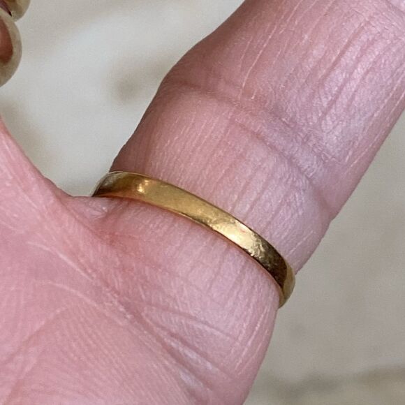 22K Yellow & White Gold “Ribbon” Ring - Picture 7 of 10